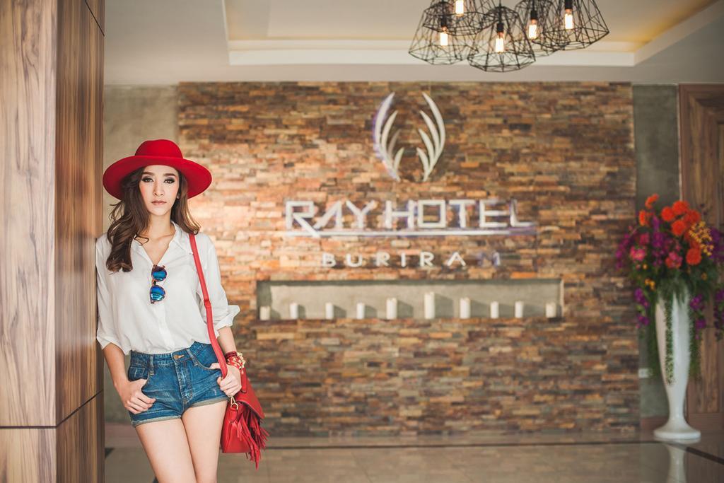 Ray Hotel Buriram Exterior foto